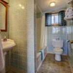 Room 16 Bath